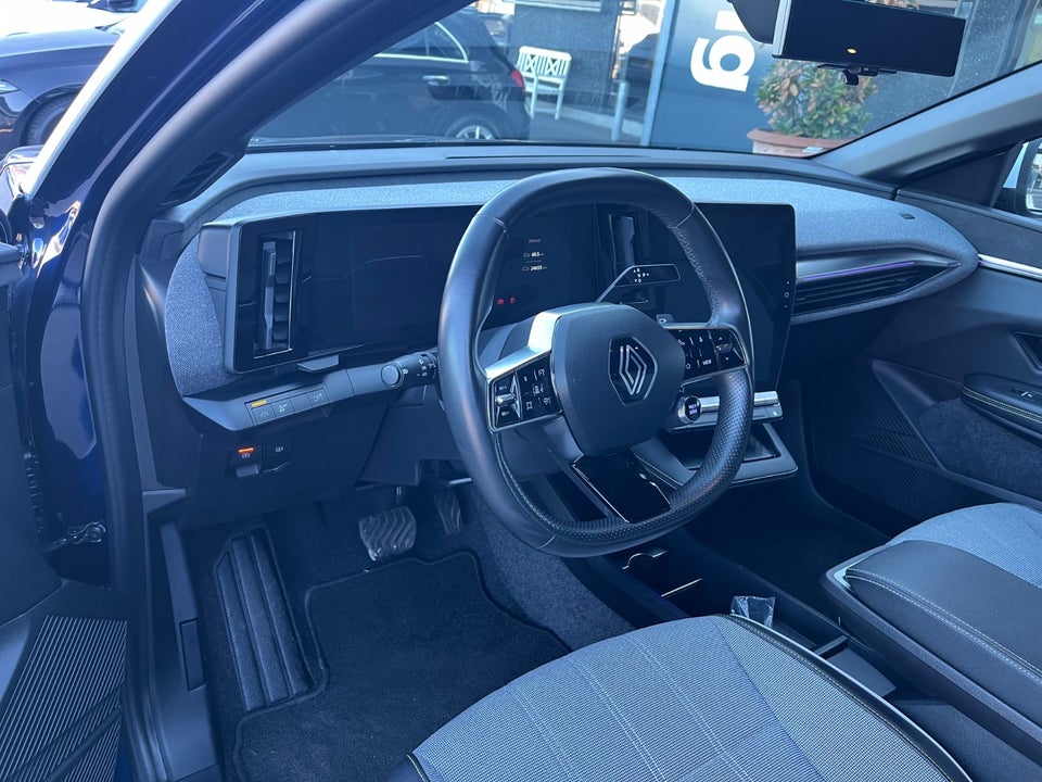 Renault Megane E-Tech 60 Techno 5d