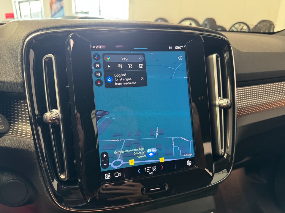 Volvo XC40 P8 ReCharge Twin R-Design 5d