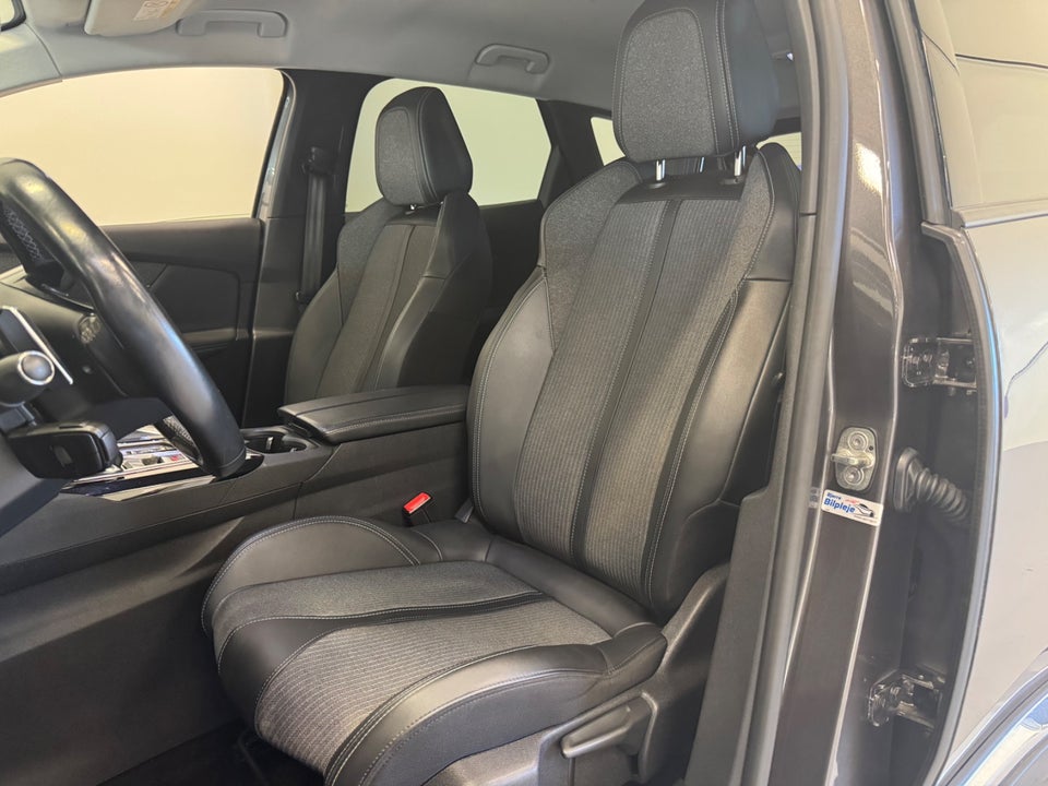 Peugeot 3008 1,6 Hybrid Allure Pack EAT8 5d