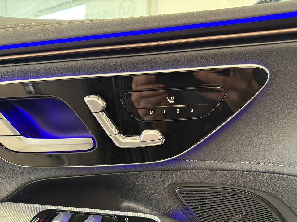 Mercedes EQE350+ Electric Art 4d