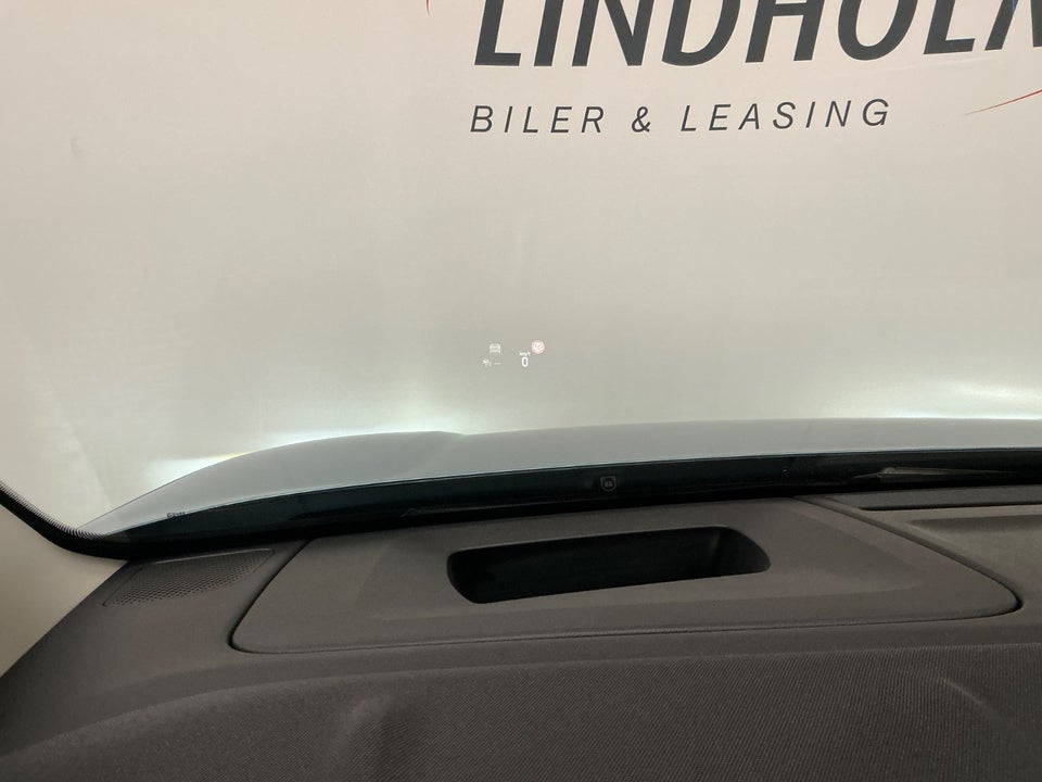 Ford Explorer 77 Premium Extended Range 5d