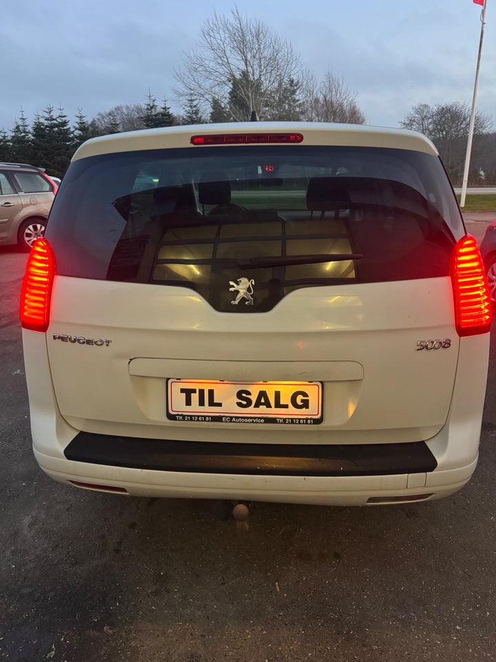 Peugeot 5008 1,6 HDi 110 Premium aut. 7prs 5d