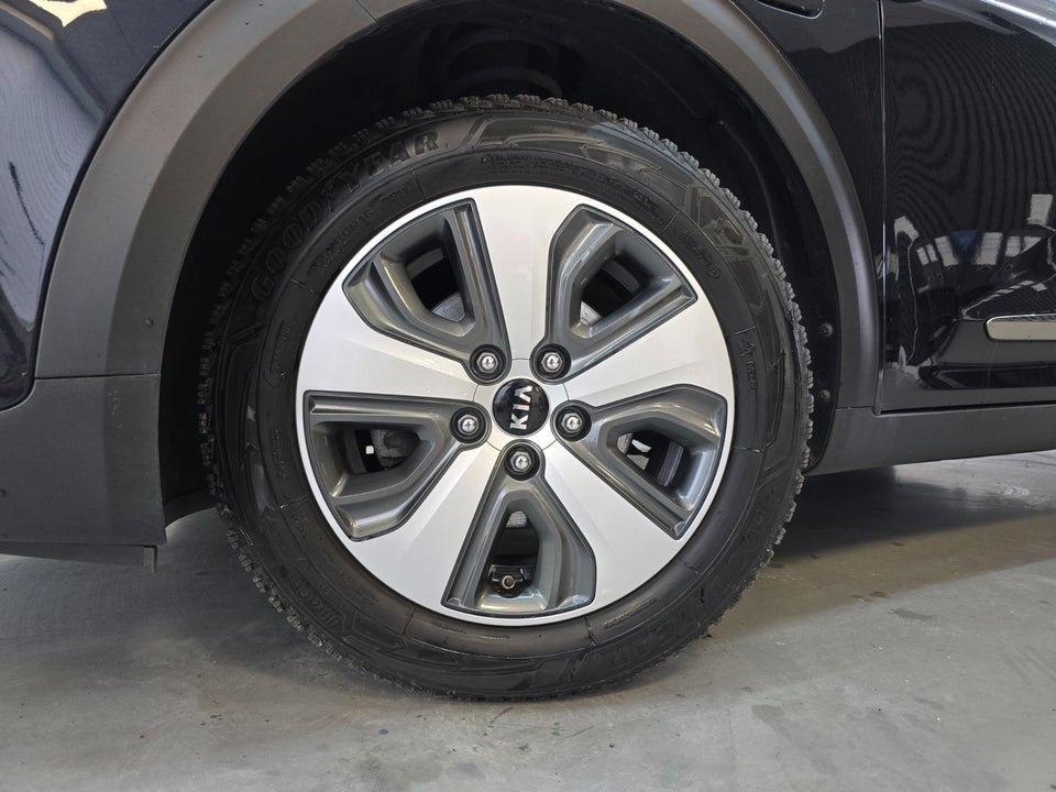 Kia Niro 1,6 PHEV Advance DCT 5d