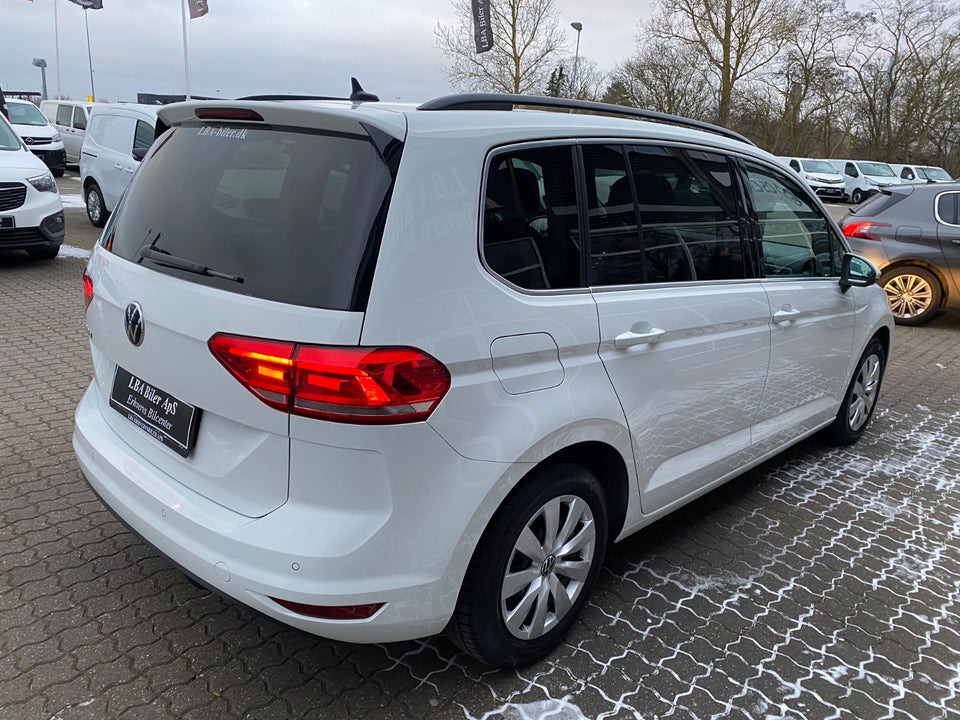 VW Touran 2,0 TDi 150 Comfortline DSG Van 5d