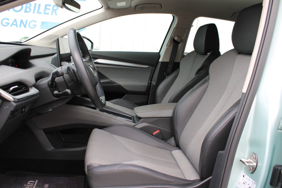 Skoda Enyaq 60 iV Loft 5d
