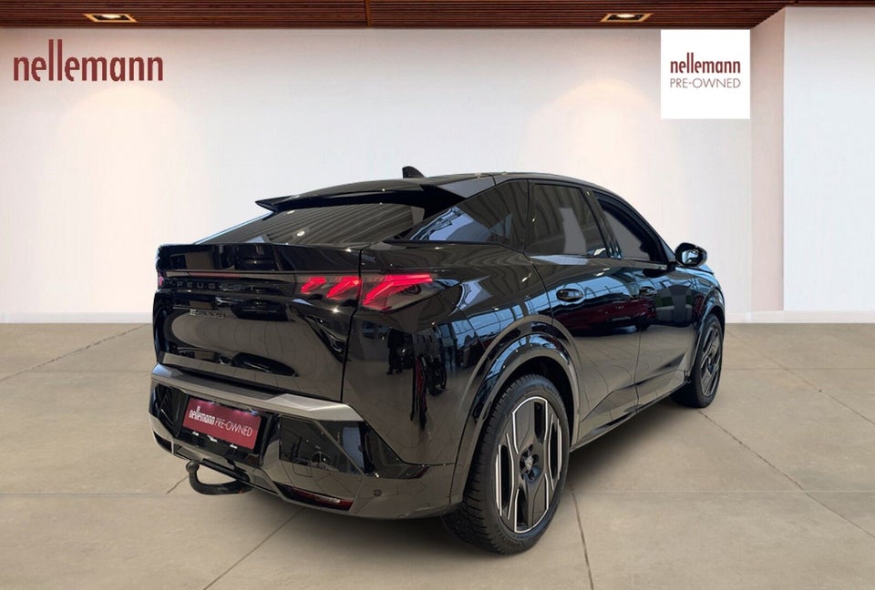 Peugeot e-3008 77 GT Pack 5d