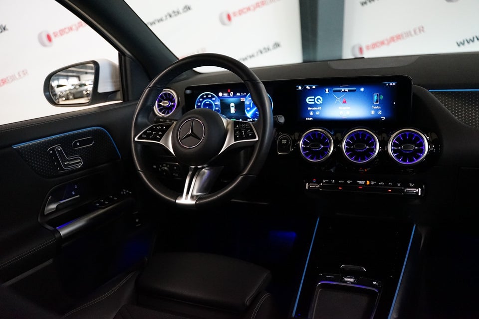 Mercedes EQA300 Progressive 4Matic 5d