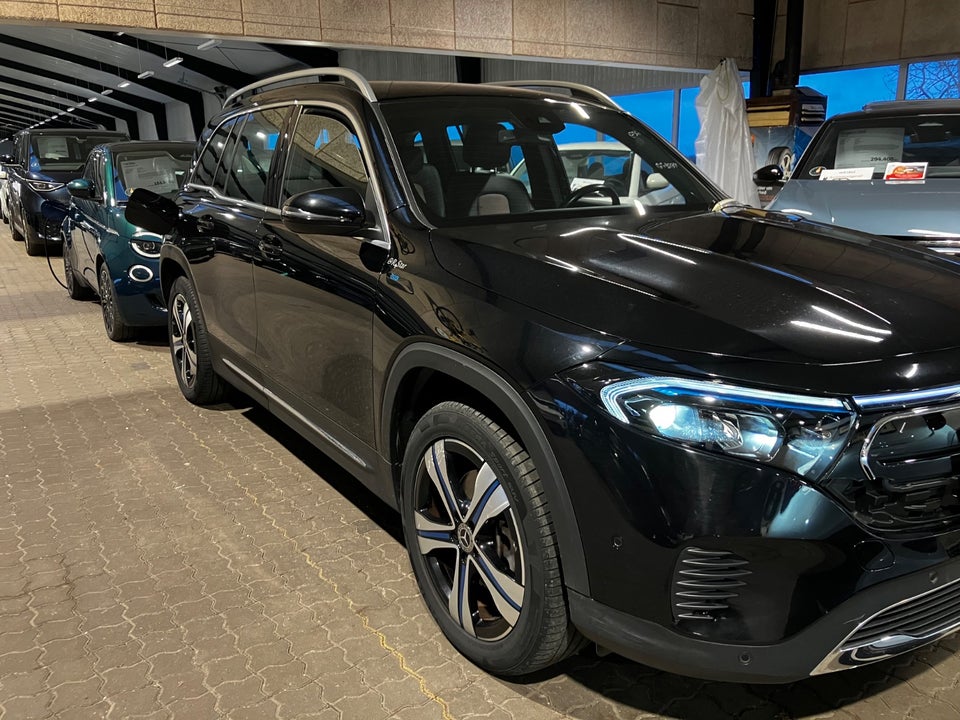 Mercedes EQB300 4Matic 5d