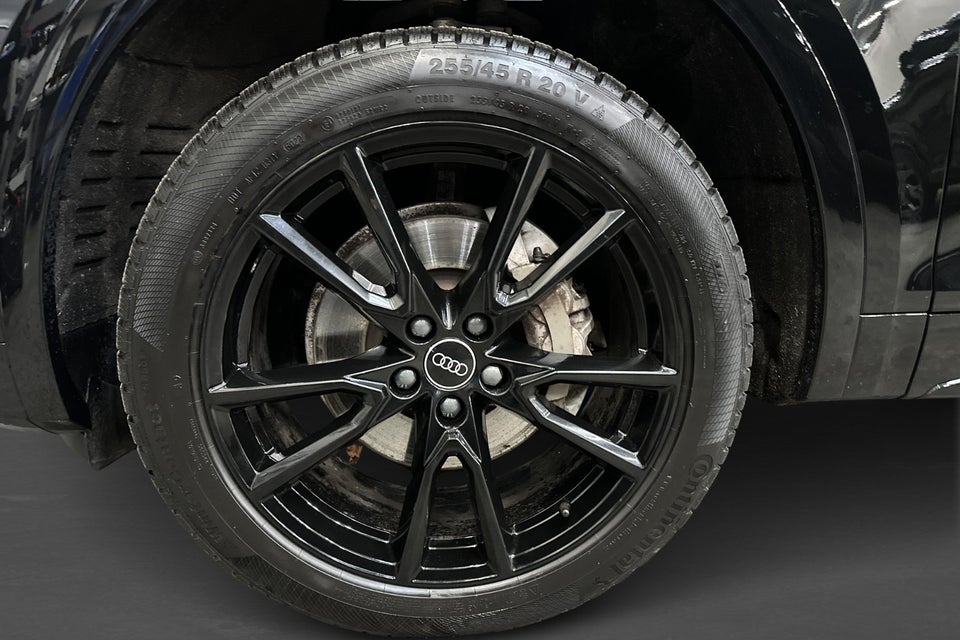 Audi Q5 40 TDi S-line Midnight Edition quattro S-tr. 5d