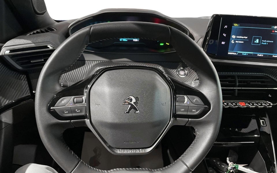 Peugeot e-2008 50 Allure 5d