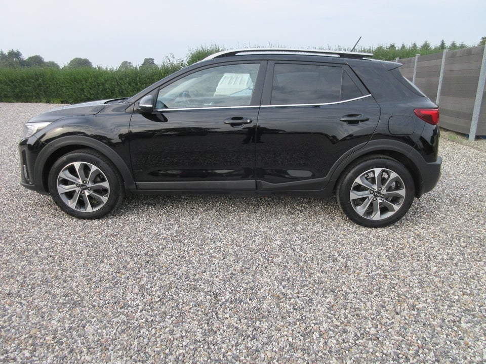 Kia Stonic 1,4 Premium 5d