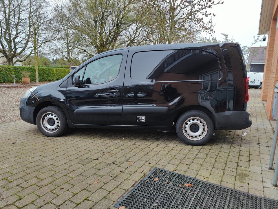 Peugeot Partner 1,6 BlueHDi 100 L2 Flex Van 5d
