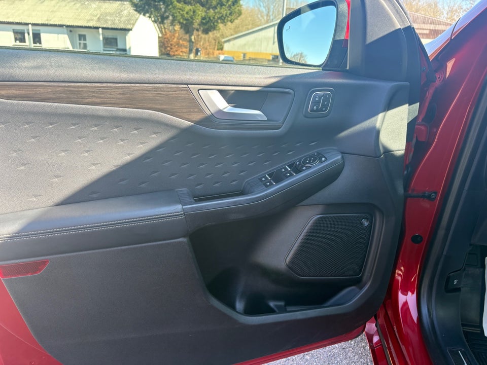 Ford Kuga 2,5 PHEV Vignale CVT 5d