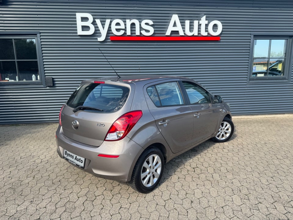 Hyundai i20 1,25 Classic XTR+ 5d