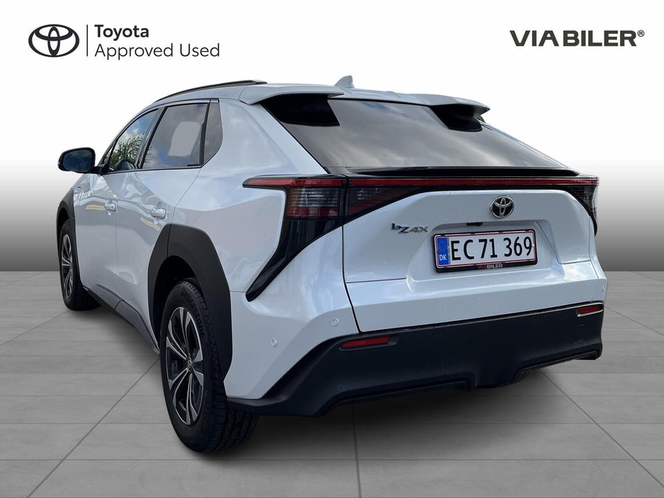 Toyota bZ4X Executive 5d