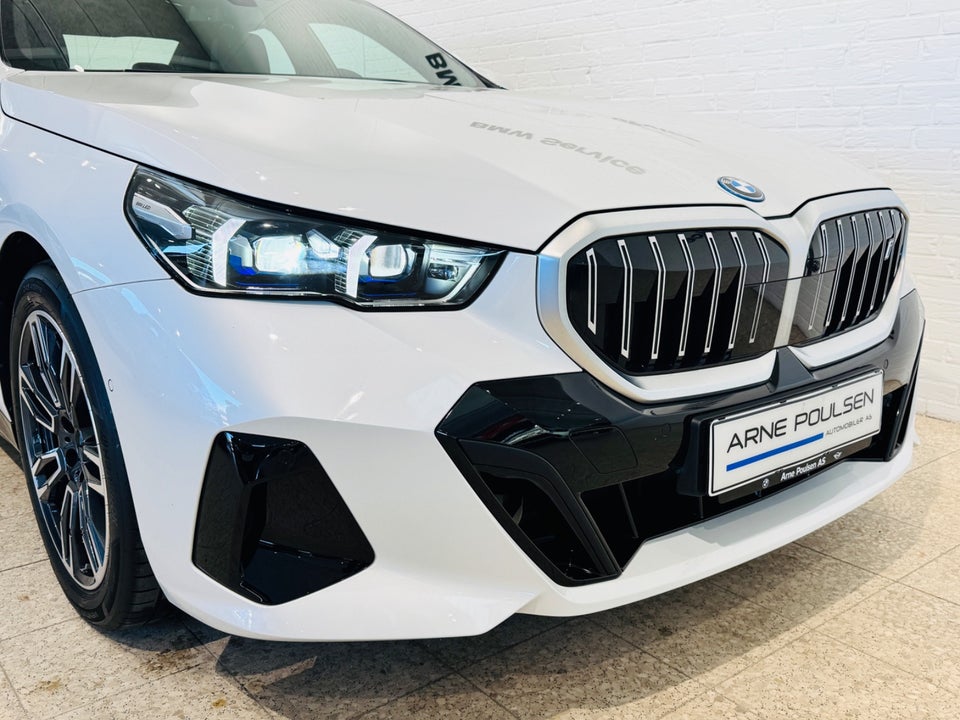 BMW i5 eDrive40 M-Sport 4d