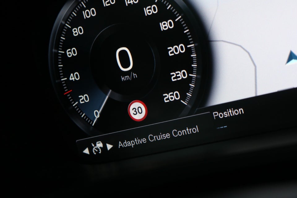 Volvo V60 2,0 B4 197 R-Design aut. 5d