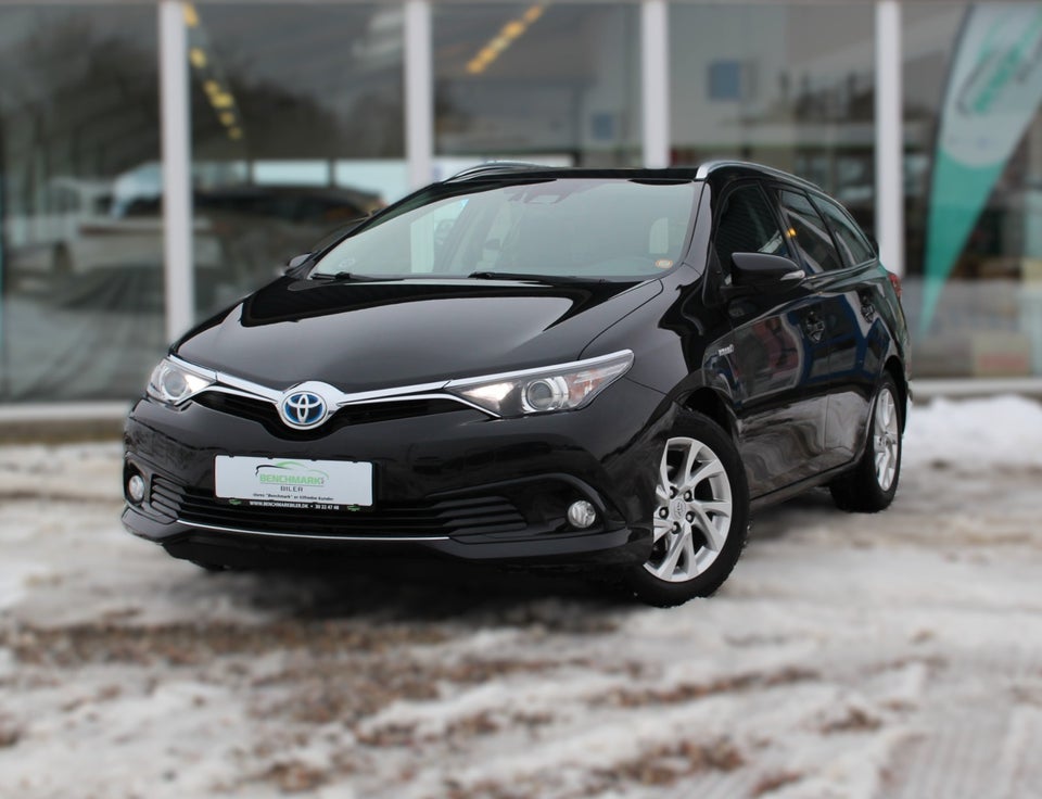 Toyota Auris 1,8 Hybrid H2+ Touring Sports CVT 5d