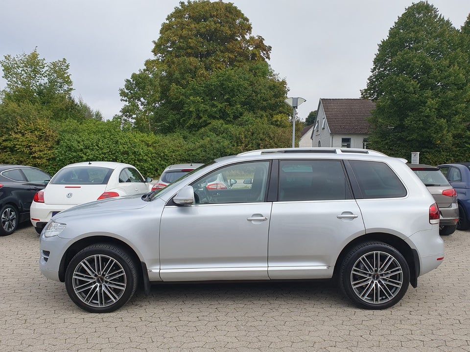 VW Touareg 3,0 TDi Tiptr. 4Motion 5d