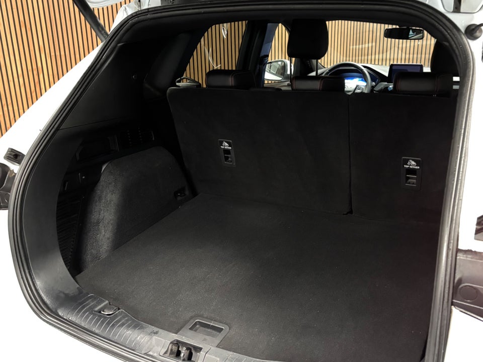 Ford Kuga 2,5 PHEV ST-Line X CVT 5d