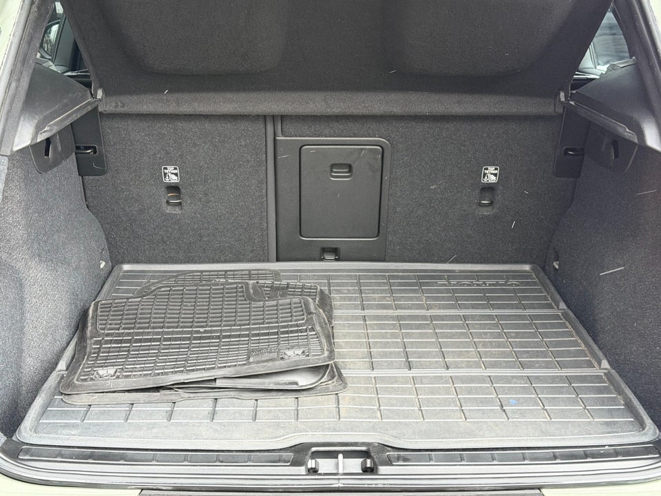 Volvo XC40 P6 ReCharge Ultimate 5d