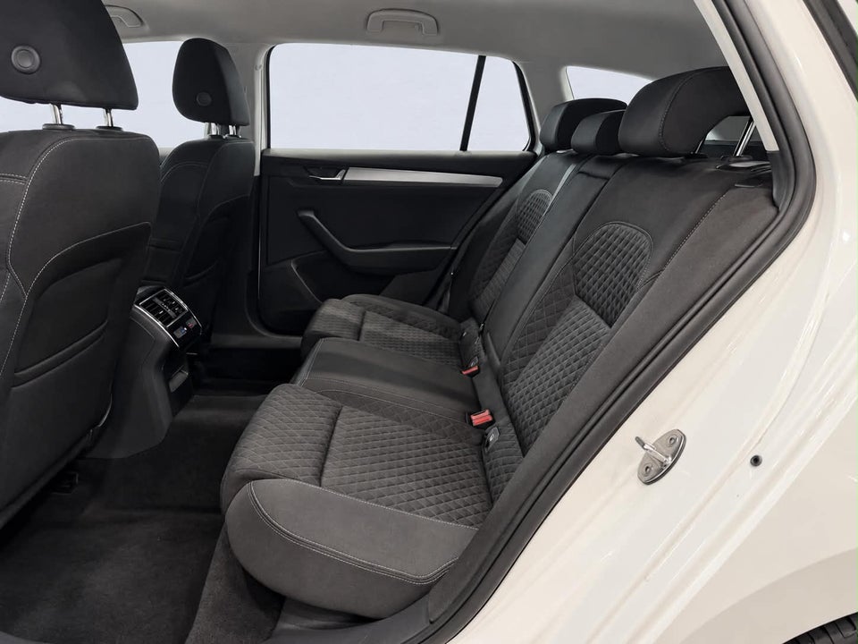 Skoda Superb 1,4 TSi 150 Style Combi DSG 5d