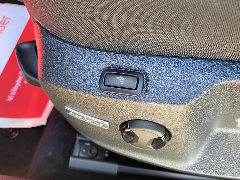 VW Golf VII 1,6 TDi 115 Comfortline Variant DSG 5d