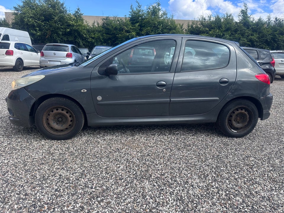 Peugeot 206+ 1,4 HDi 68 Active 5d