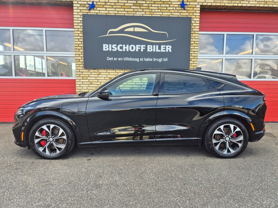 Ford Mustang Mach-E 98 Extended Range AWD 5d