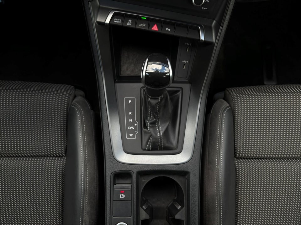Audi Q3 45 TFSi e S-line plus S-tr. 5d
