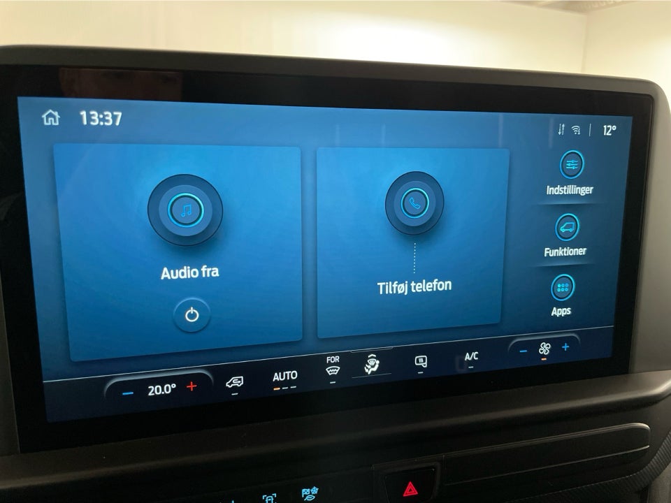 Ford E-Transit Custom 320L 64 Trend