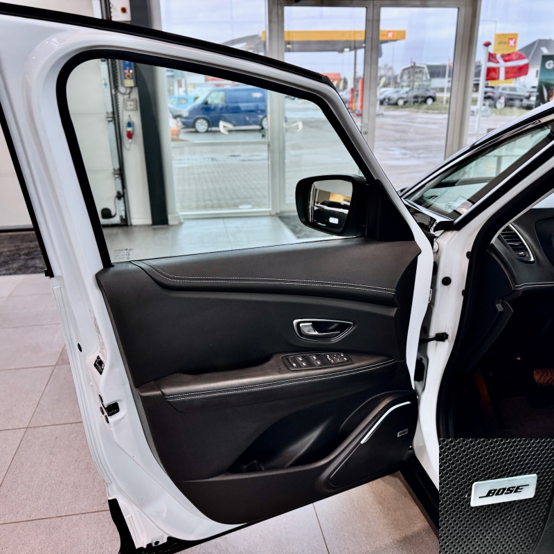 Renault Scenic IV 1,5 dCi 110 Bose Edition EDC 5d