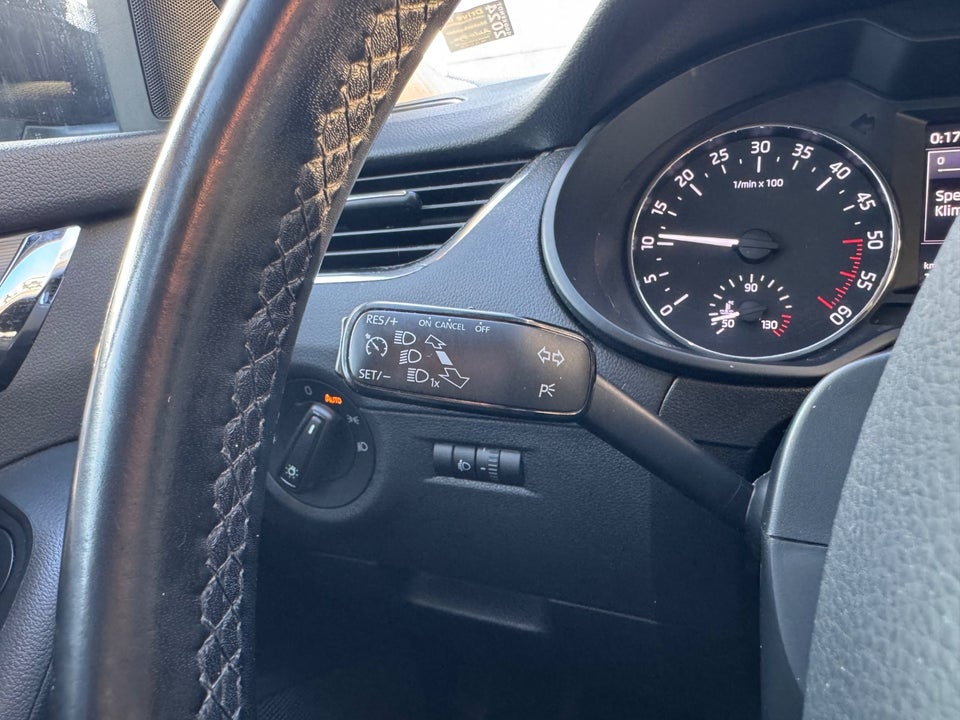 Skoda Octavia 1,6 TDi 110 Style Combi DSG 5d