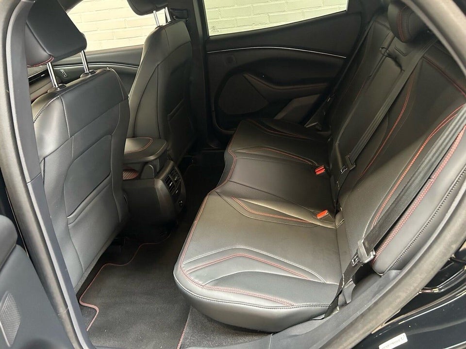Ford Mustang Mach-E 70 Premium Standard Range AWD 5d