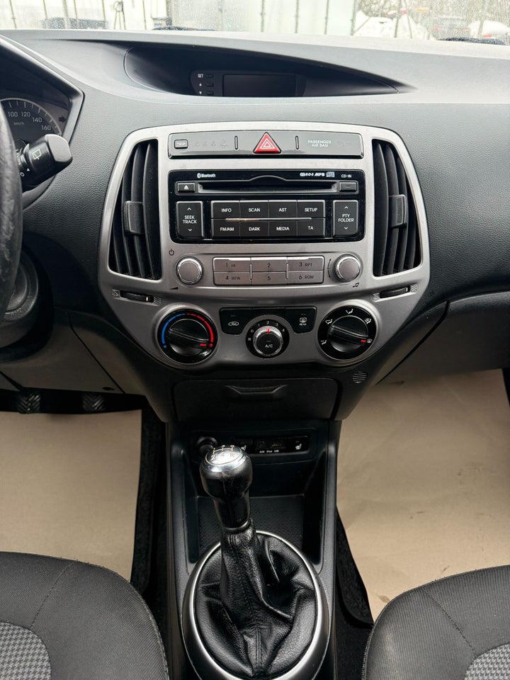 Hyundai i20 1,25 Classic Go! 5d