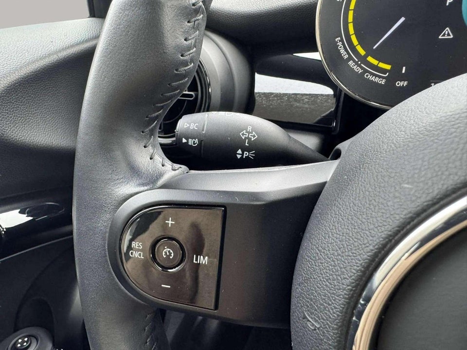 MINI Cooper SE Edition Premium Plus 3d