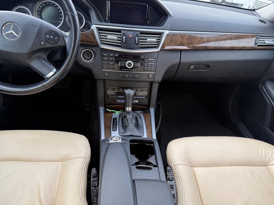Mercedes E200 2,2 CDi stc. aut. BE 5d