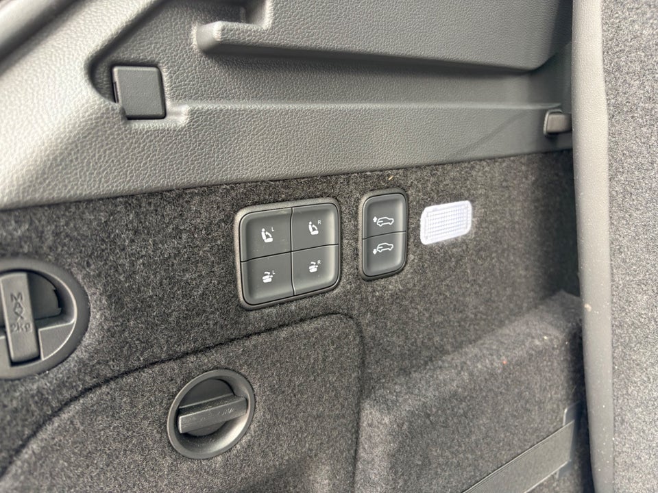 Hongqi E-HS9 120 Exclusive+ 5d