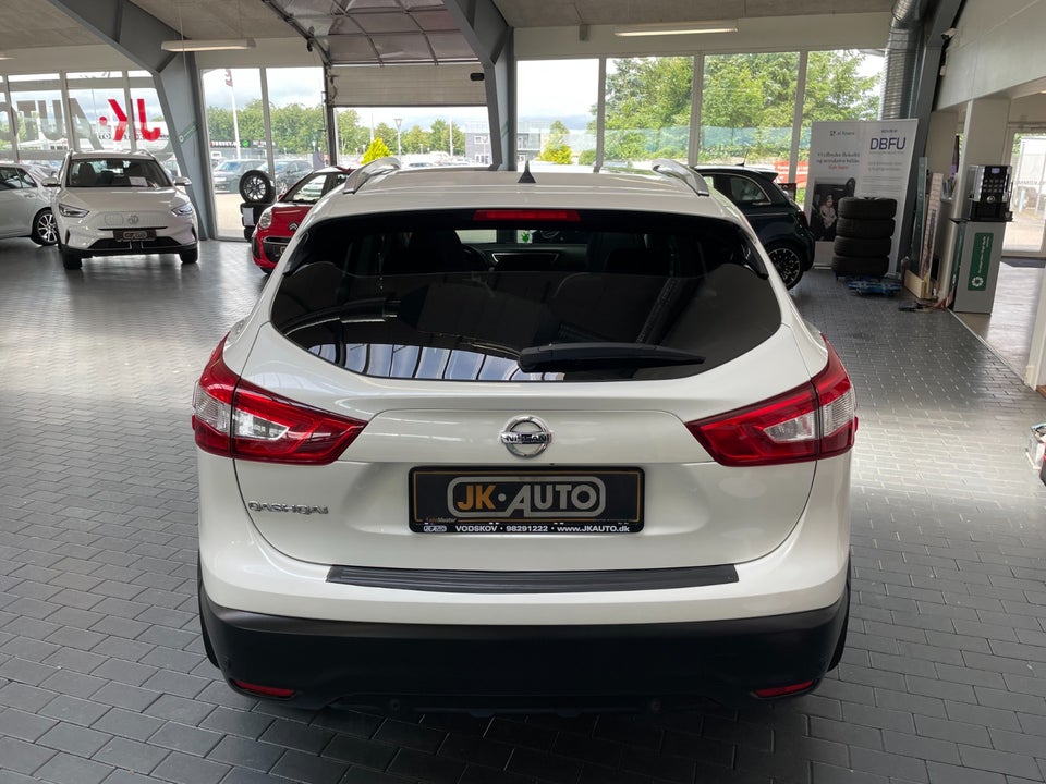 Nissan Qashqai 1,6 dCi 130 Tekna X-tr. 5d