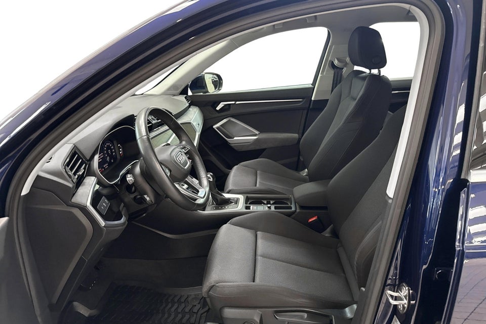 Audi Q3 45 TFSi e Attitude plus S-tr. 5d