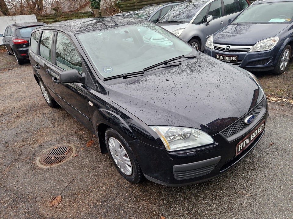 Ford Focus 1,6 Trend 100 5d