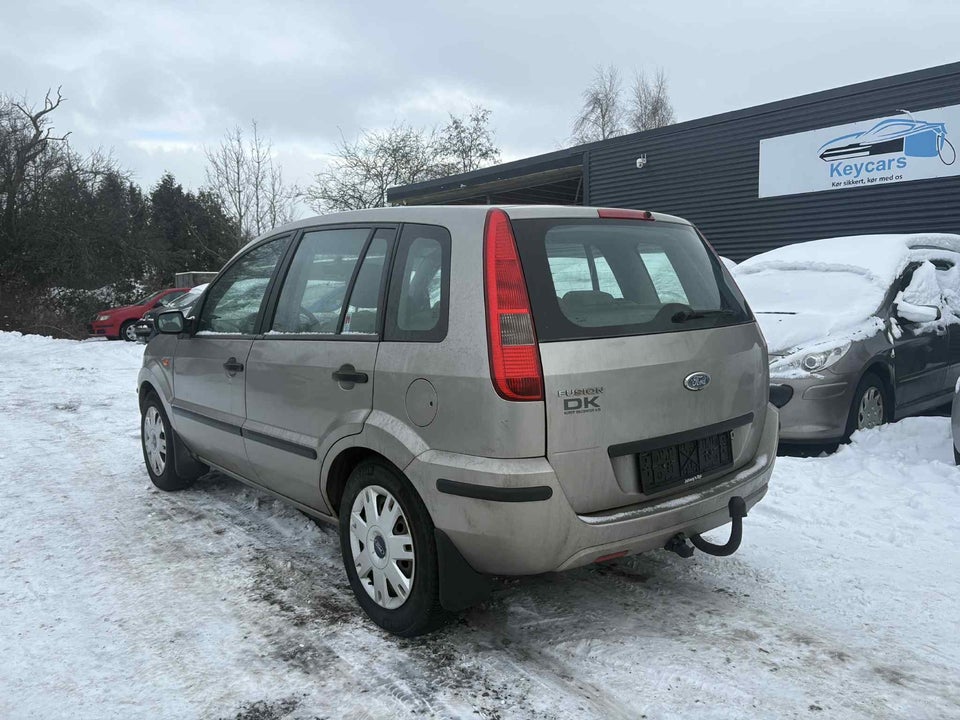 Ford Fusion 1,4 5d
