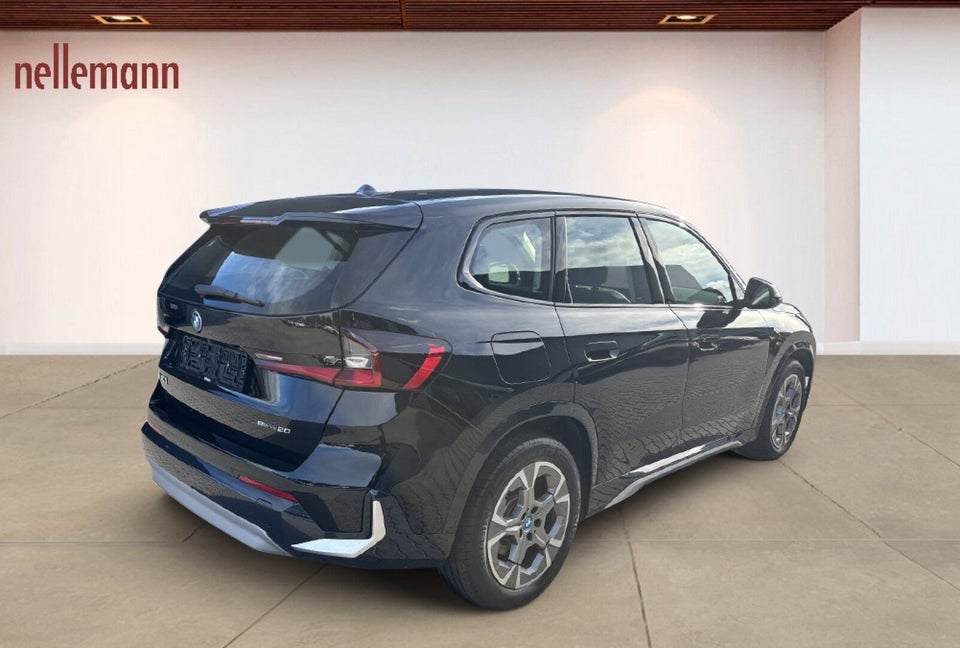 BMW iX1 eDrive20 X-Line 5d