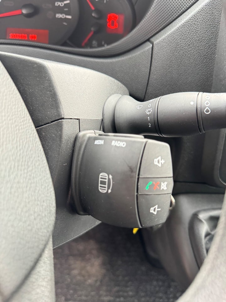 Renault Master III T35 2,3 dCi 145 L3 Box m/lift 2d