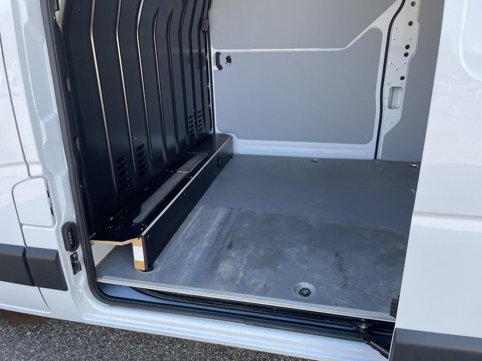 Renault Master IV T33 2,3 dCi 150 L2H2 Kassevogn