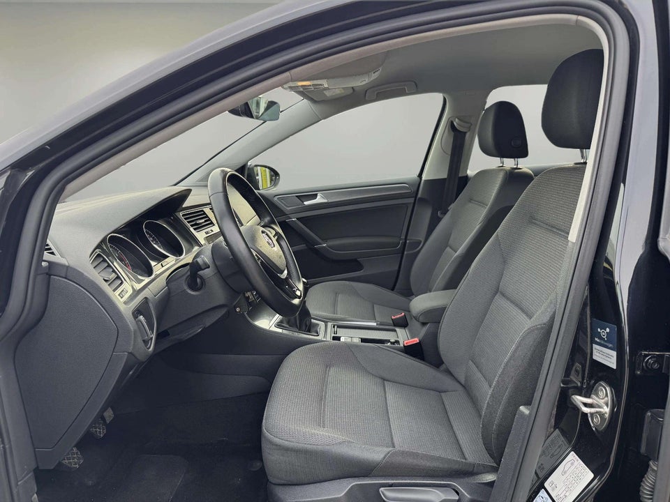 VW Golf VII 1,5 TSi 130 Comfortline 5d