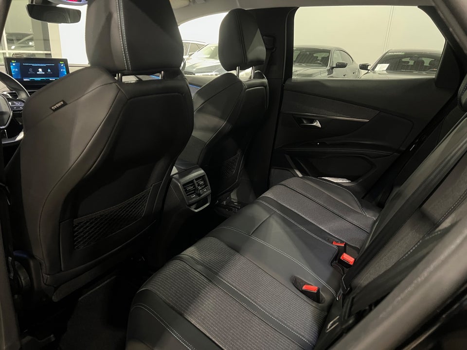 Peugeot 3008 1,6 Hybrid Allure Pack EAT8 5d