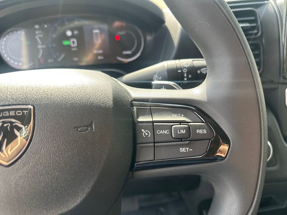 Peugeot e-Boxer 435 110 L3H2 Premium