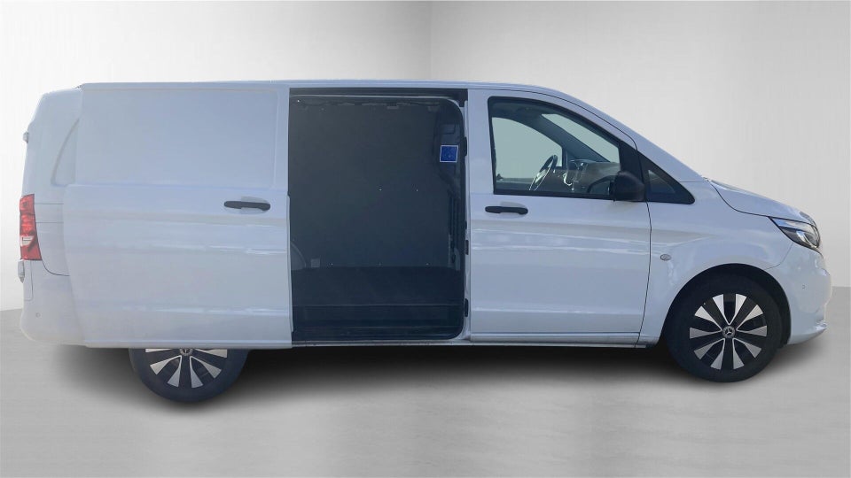 Mercedes Vito 114 2,0 CDi Kassevogn aut. L RWD