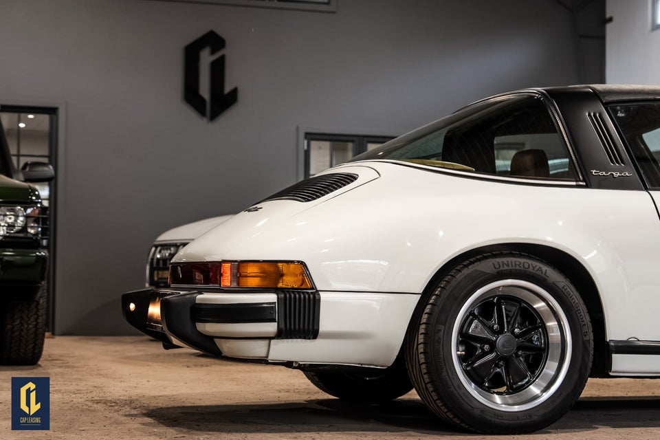 Porsche 911 3,2 S/C Targa 2d